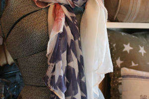 Faded flag scarf
